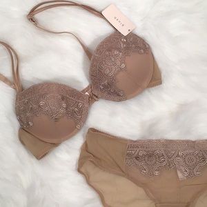 36A nude